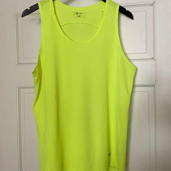 Nike drifit flourescent tank top (M) - Picture 6 of 8